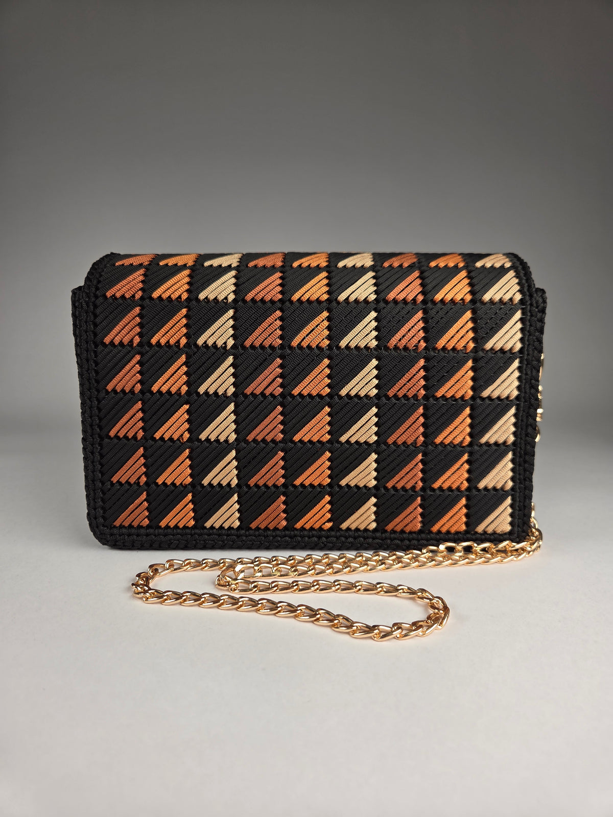 Handmade Crossbody Bag „Geometric Elegance“