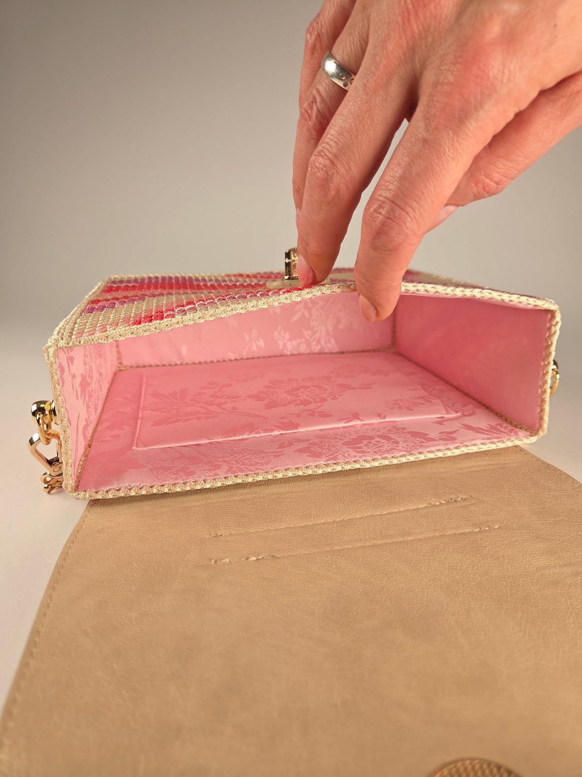 Timeless Luxury Handbag Icon – Pink Waves