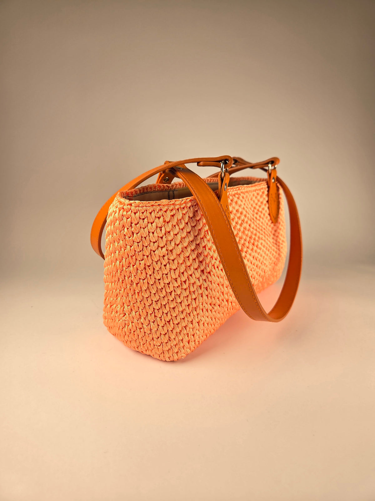 Elegant Crochet Bag – Apricot Dreams
