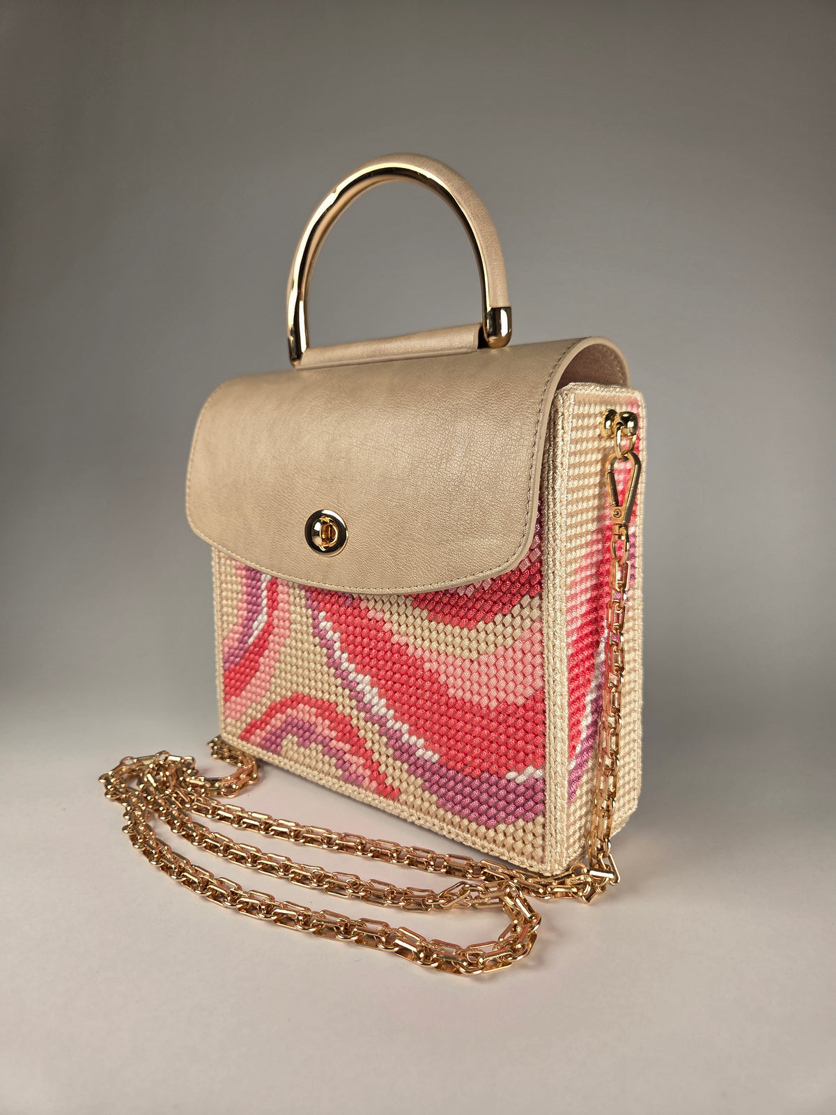 Timeless Luxury Handbag Icon – Pink Waves