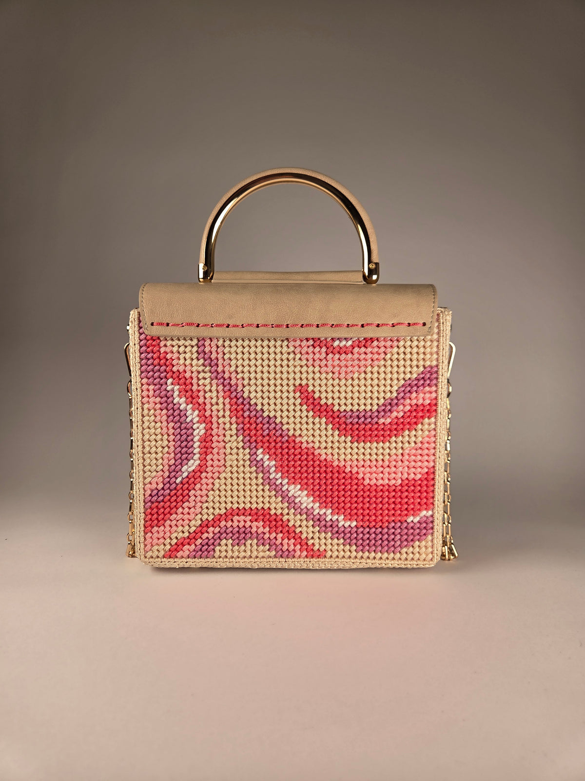 Timeless Luxury Handbag Icon – Pink Waves